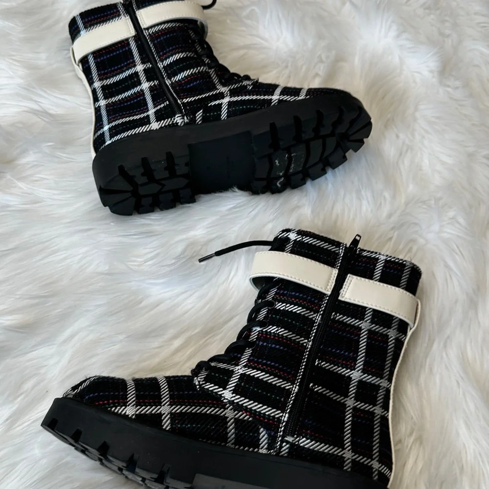 Charles & Keith Gabine Check-Print Lace-Up Ankle Boots kids US 2 age 7.5